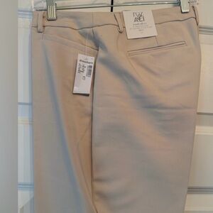 NWT ROZ & ALI SIGNATURE FIT ANKLE WRINKLE RESISTANT KHAKI PANTS